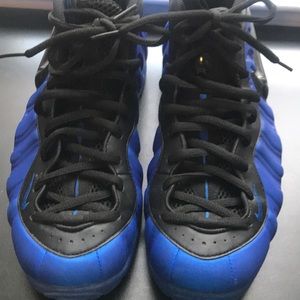 Men’s Size 11 Blue and Black Nike Air Sneakers